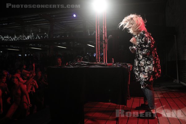 NAOMIE KLAUS - 2021-09-11 - PARIS - La Station - Gare des Mines - Scene Perron - 